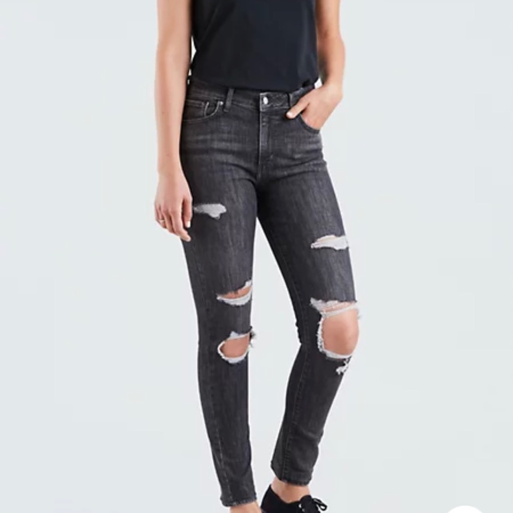 Levi’s 721 High Rise Ripped Skinny Jeans
